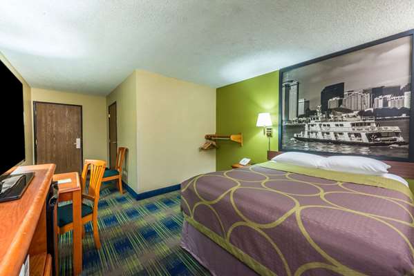  - Super 8 Hotel Sulphur - I-10, Exit 23