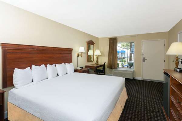  - Days Inn Port Charlotte