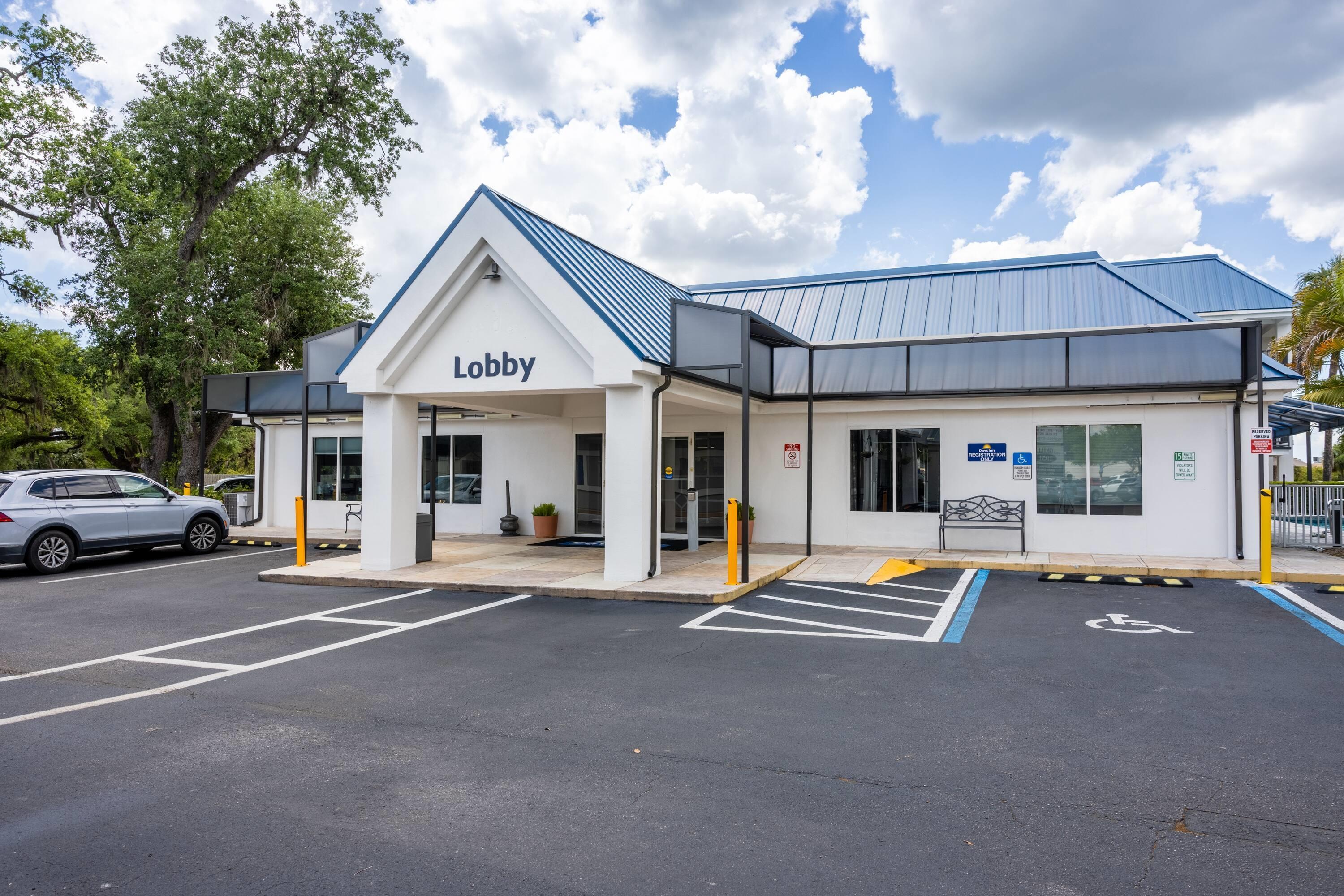 Exterior | Days Inn by Wyndham Port Charlotte/Punta Gorda