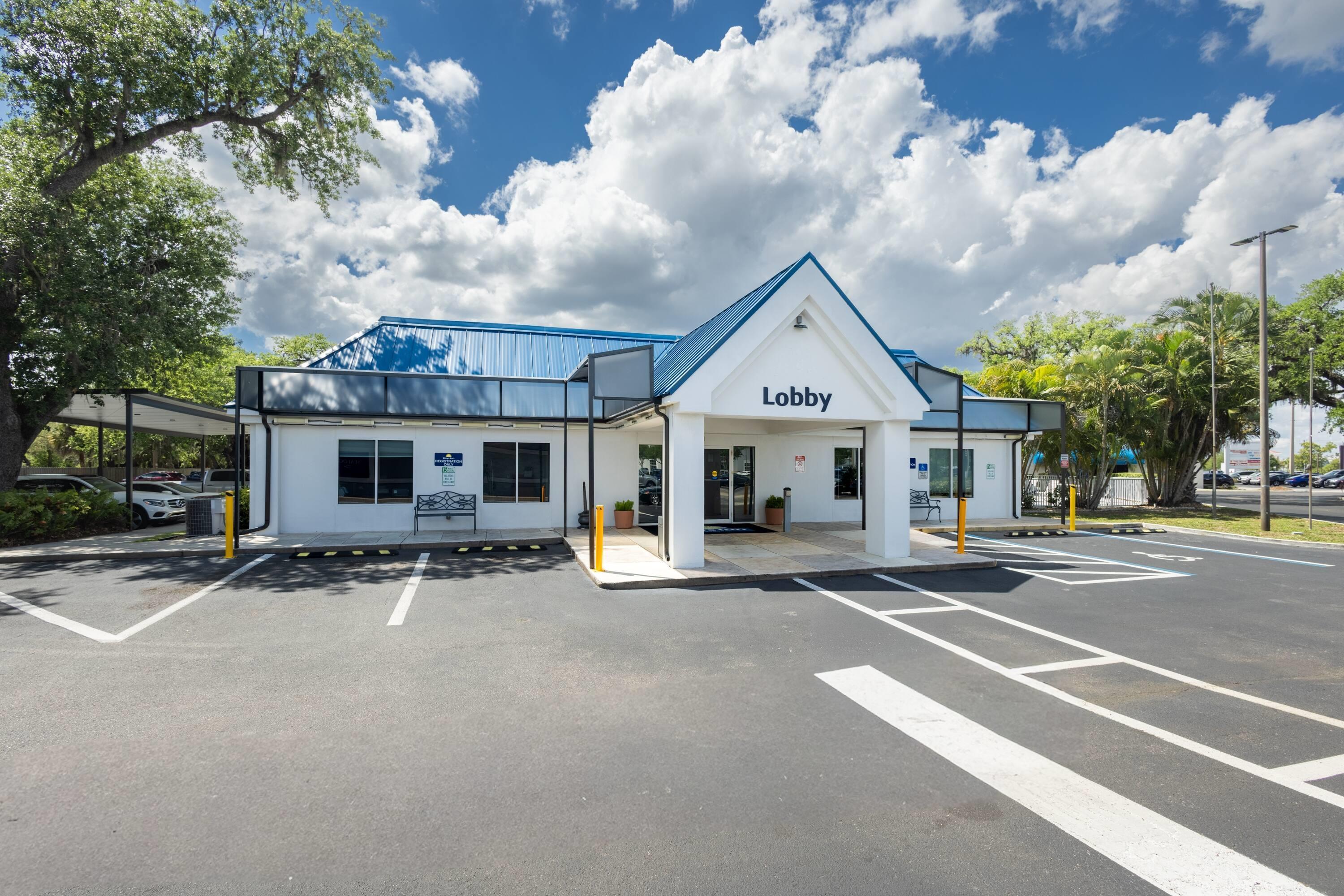 Exterior | Days Inn by Wyndham Port Charlotte/Punta Gorda