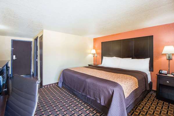  - Days Inn Joplin - I-44, Exit 8