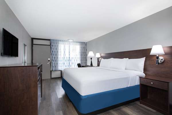  - Days Inn Convention Center Orlando - I-4, Exit 72