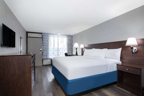  - Days Inn Convention Center Orlando - I-4, Exit 72