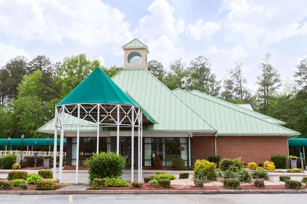 Exterior view - Days Inn Petersburg - I-95, Exit 45