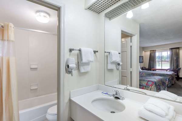  - Days Inn Petersburg - I-95, Exit 45