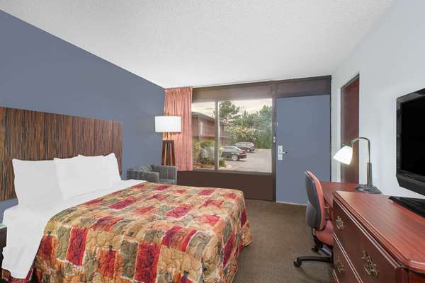  - Days Inn Benton - I-30, Exit 118