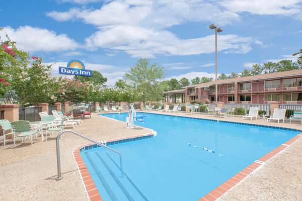 Pool - Days Inn Benton - I-30, Exit 118