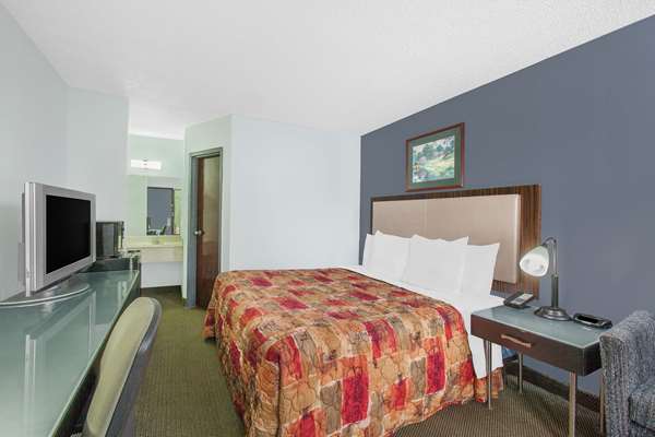  - Days Inn Benton - I-30, Exit 118