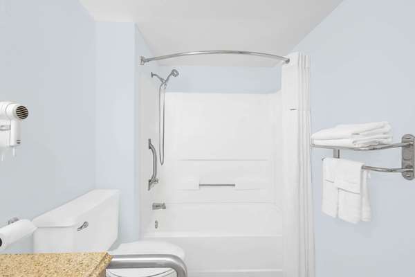  - Days Inn Benton - I-30, Exit 118