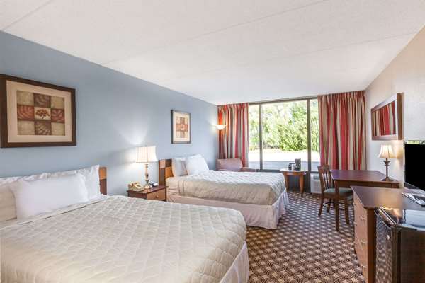  - Days Inn Syracuse - I-90, Exit 35