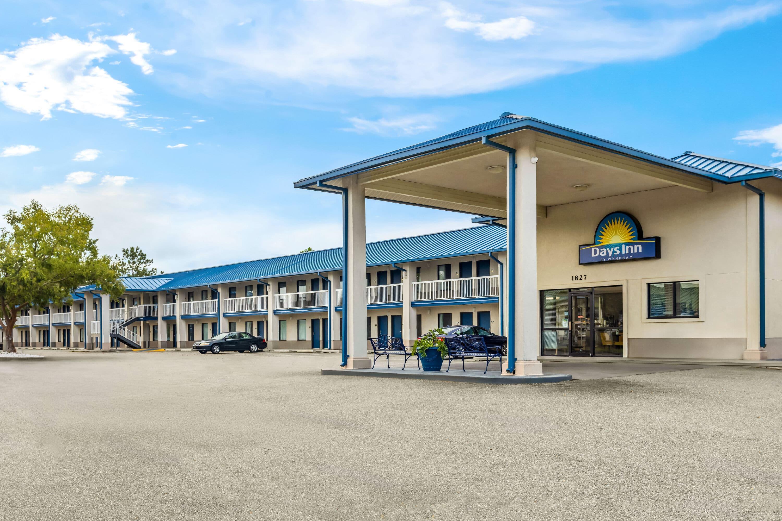Exterior | Days Inn by Wyndham Valdosta I-75