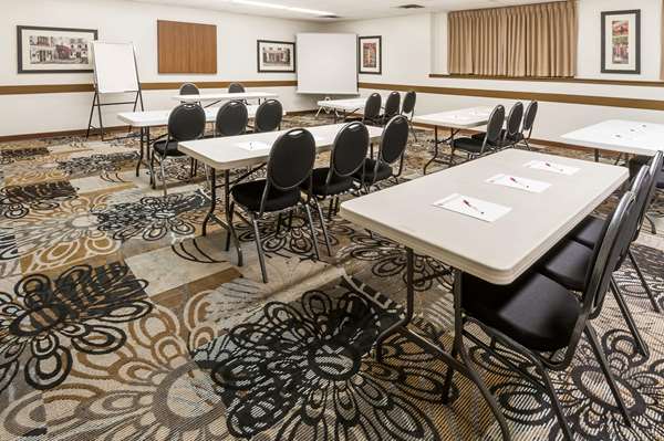  - Ramada Limited Hotel Edmonton East Sherwood Park