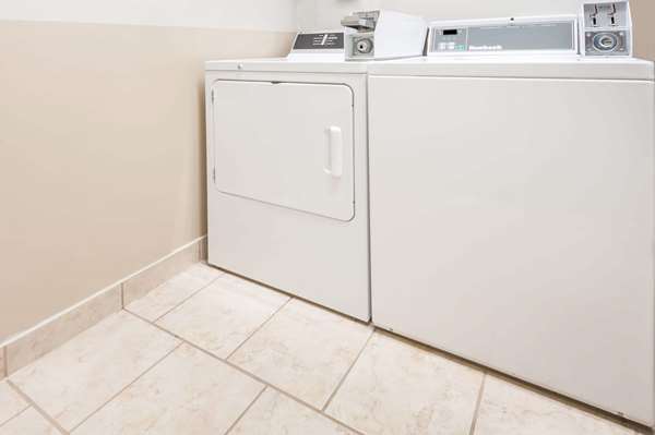  - Ramada Limited Hotel Edmonton East Sherwood Park