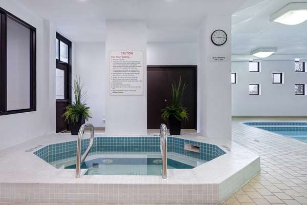 Pool - Days Inn near the Falls Niagara Falls