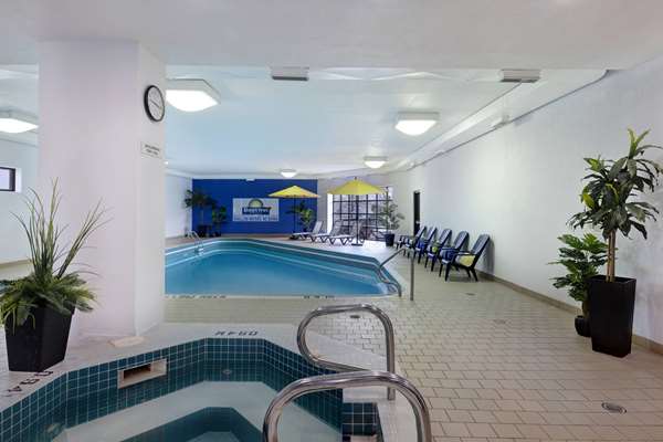Pool - Days Inn near the Falls Niagara Falls