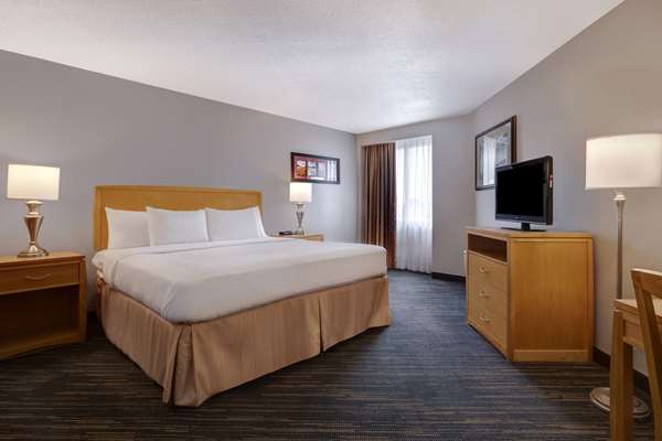 - Days Inn near the Falls Niagara Falls