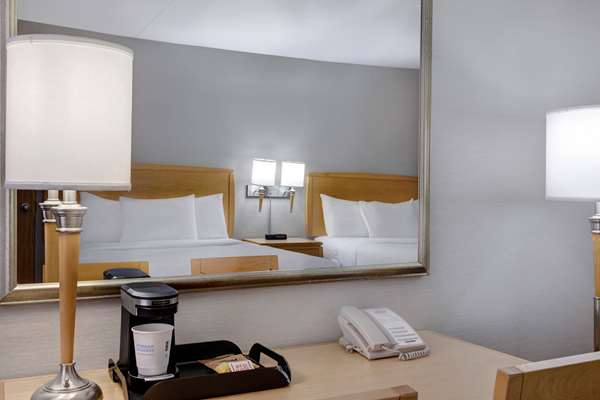  - Days Inn near the Falls Niagara Falls
