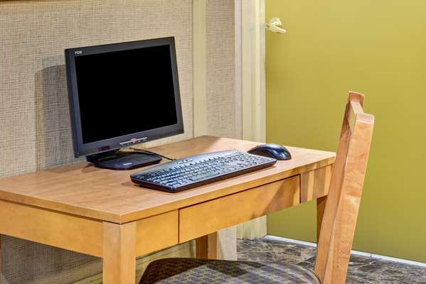 Conference Area - Howard Johnson Inn Galloway