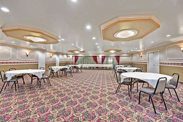  - Howard Johnson Inn Galloway