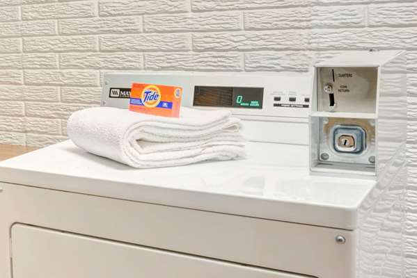 Amenities - Howard Johnson Inn Galloway