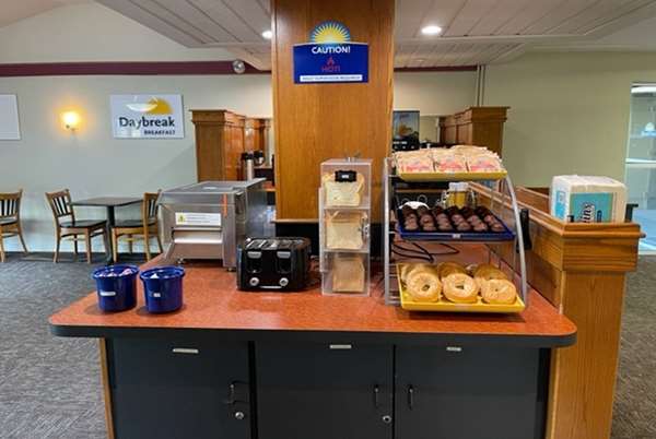  - Days Inn North Harrisburg - I-81, Exit 66