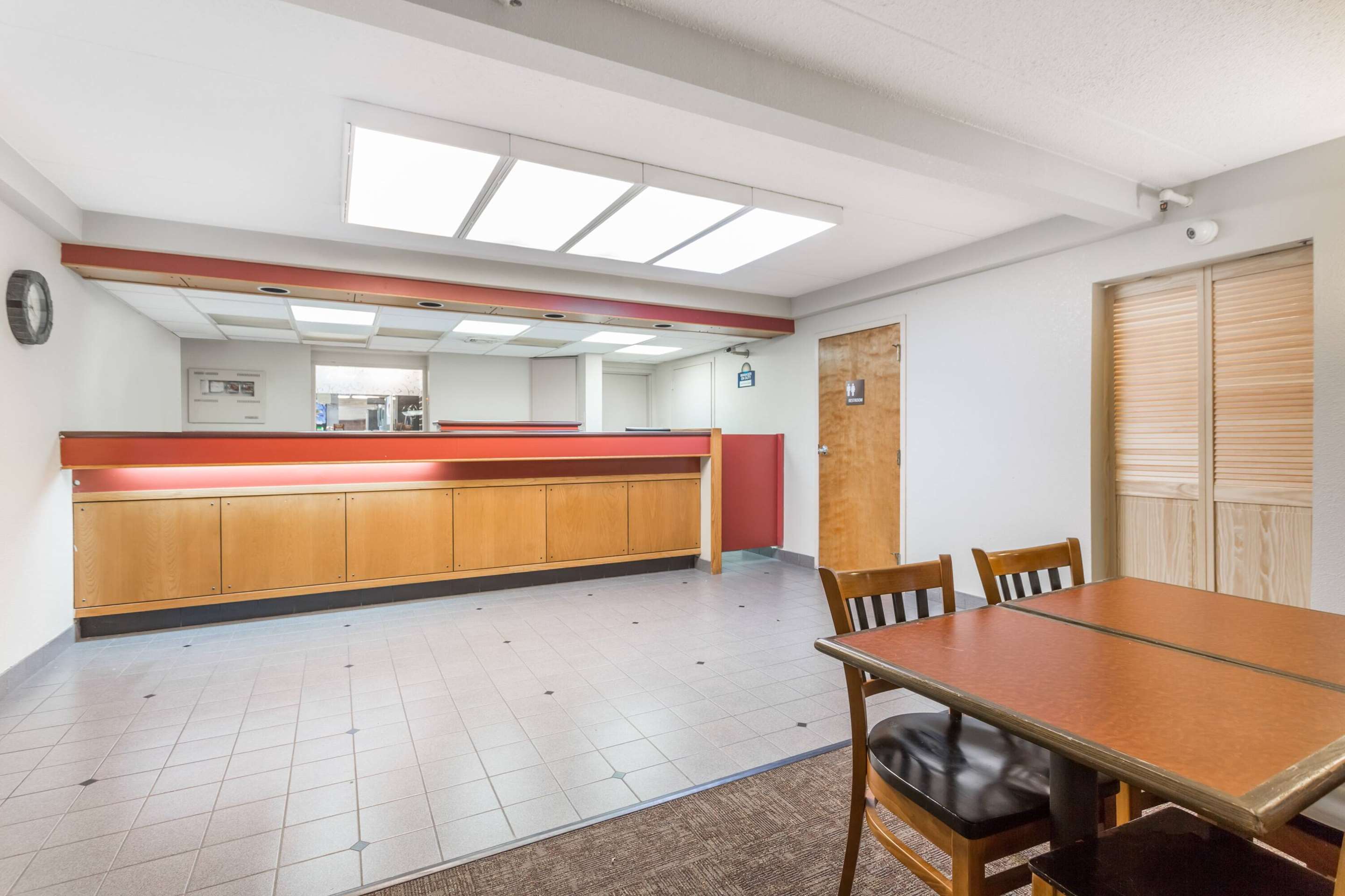 Lobby | Days Inn by Wyndham Harrisburg North
