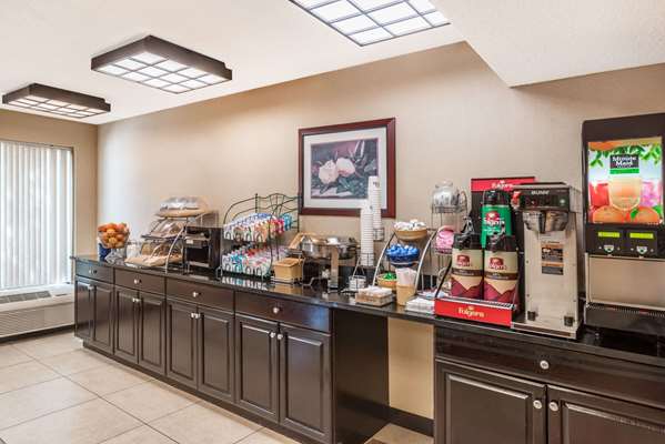  - Days Inn Westminster