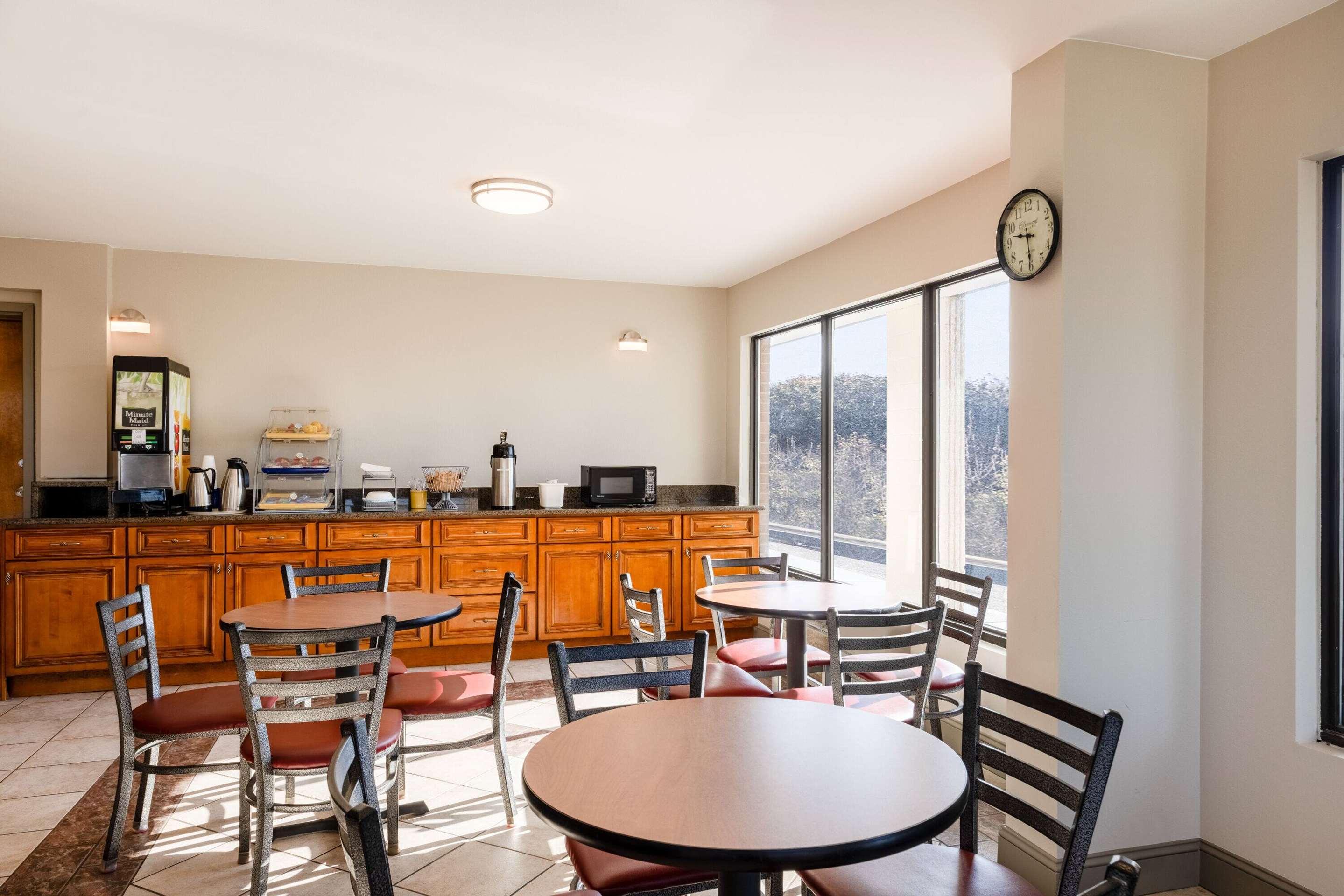 Property amenity | Days Inn by Wyndham Mooresville Lake Norman