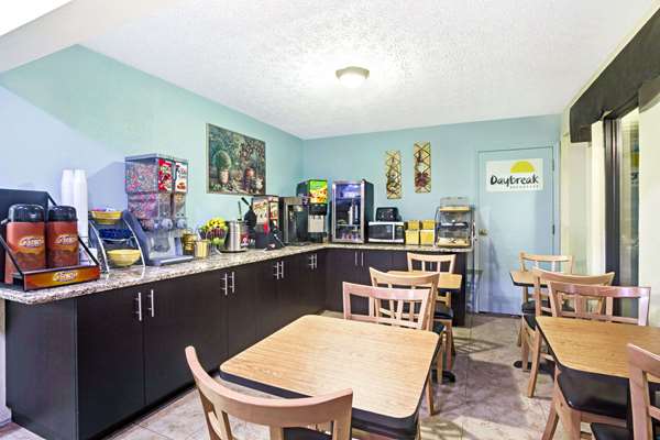  - Days Inn Fairburn Road Douglasville - I-20, Exit 37