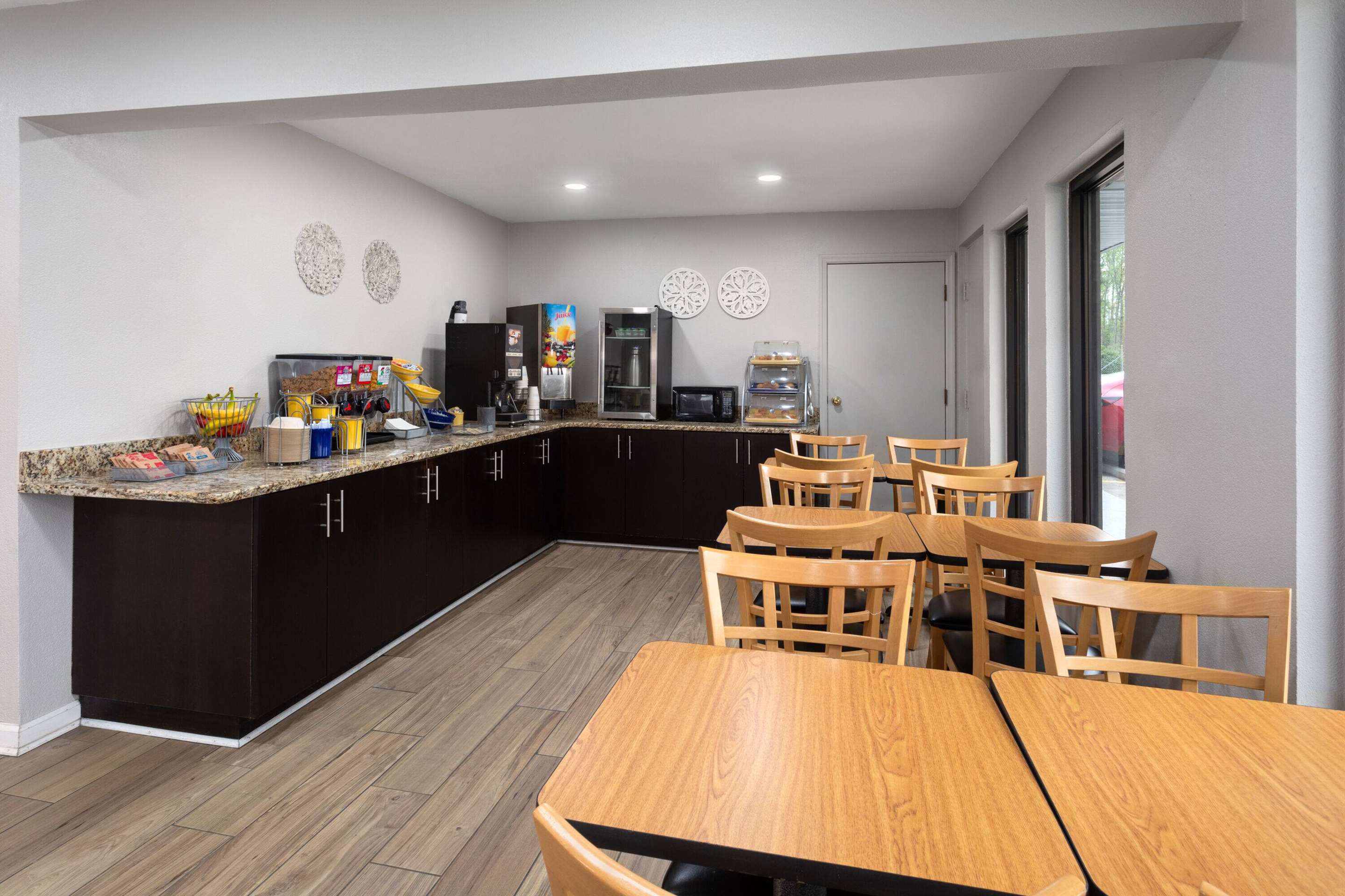 Property amenity | Days Inn by Wyndham Douglasville-Atlanta-Fairburn Road