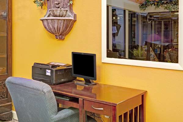 Conference Area - Days Inn Fort Eustis Newport News