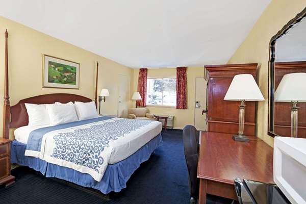  - Days Inn Fort Eustis Newport News