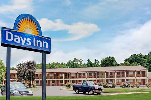Exterior view - Days Inn Fort Eustis Newport News