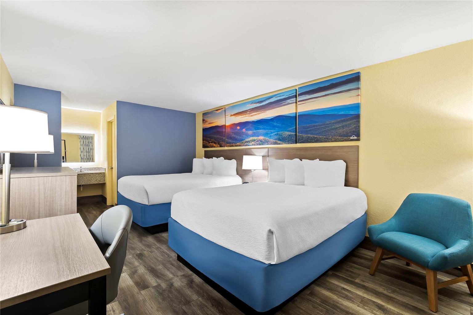 DAYS INN BY WYNDHAM CLEVELAND TN-guestroom-Guest Room,On-Site,Double Room.jpg