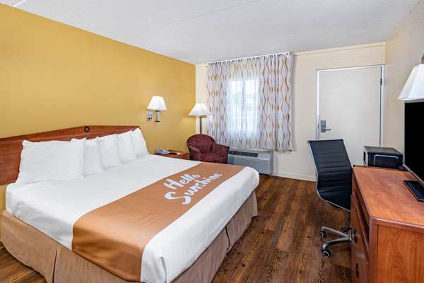  - Days Inn Clarksville - I-24, Exit 11