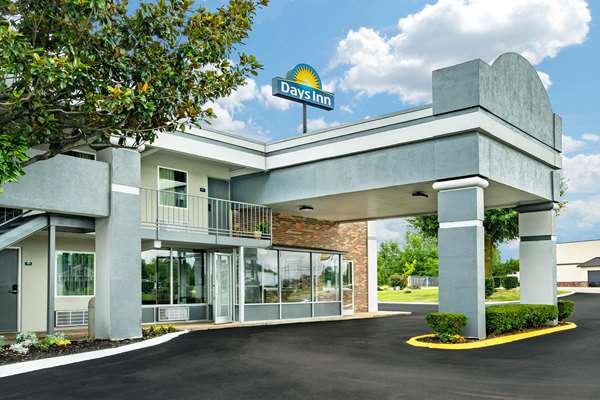 Exterior view - Days Inn Clarksville - I-24, Exit 11
