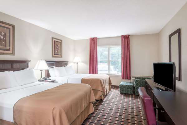  - Ramada Hotel Groton - I-95, Exit 86