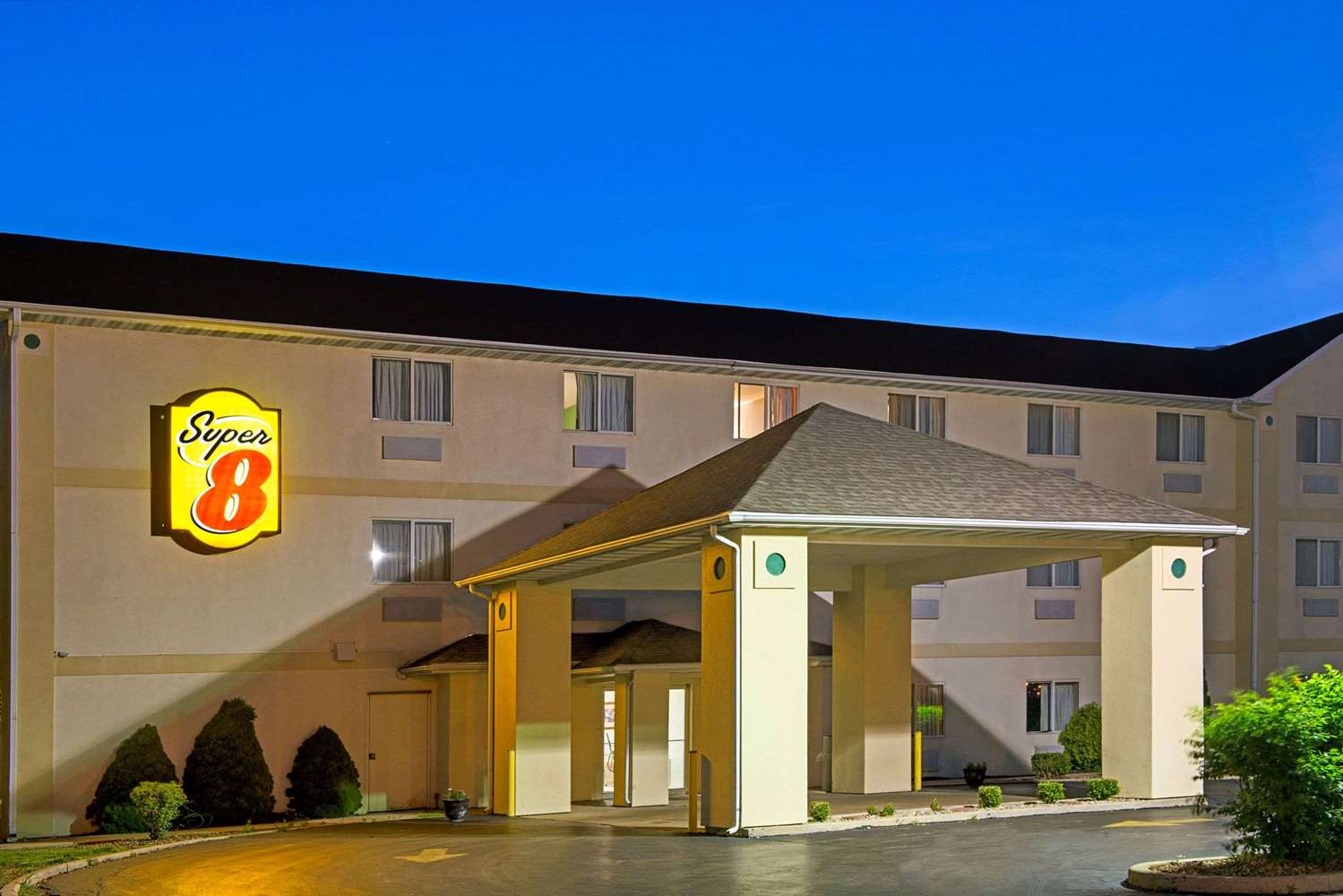 Super 8 Hotel Pontoon Beach Il See S Exterior View Super 8 Hotel Pontoon Beach
