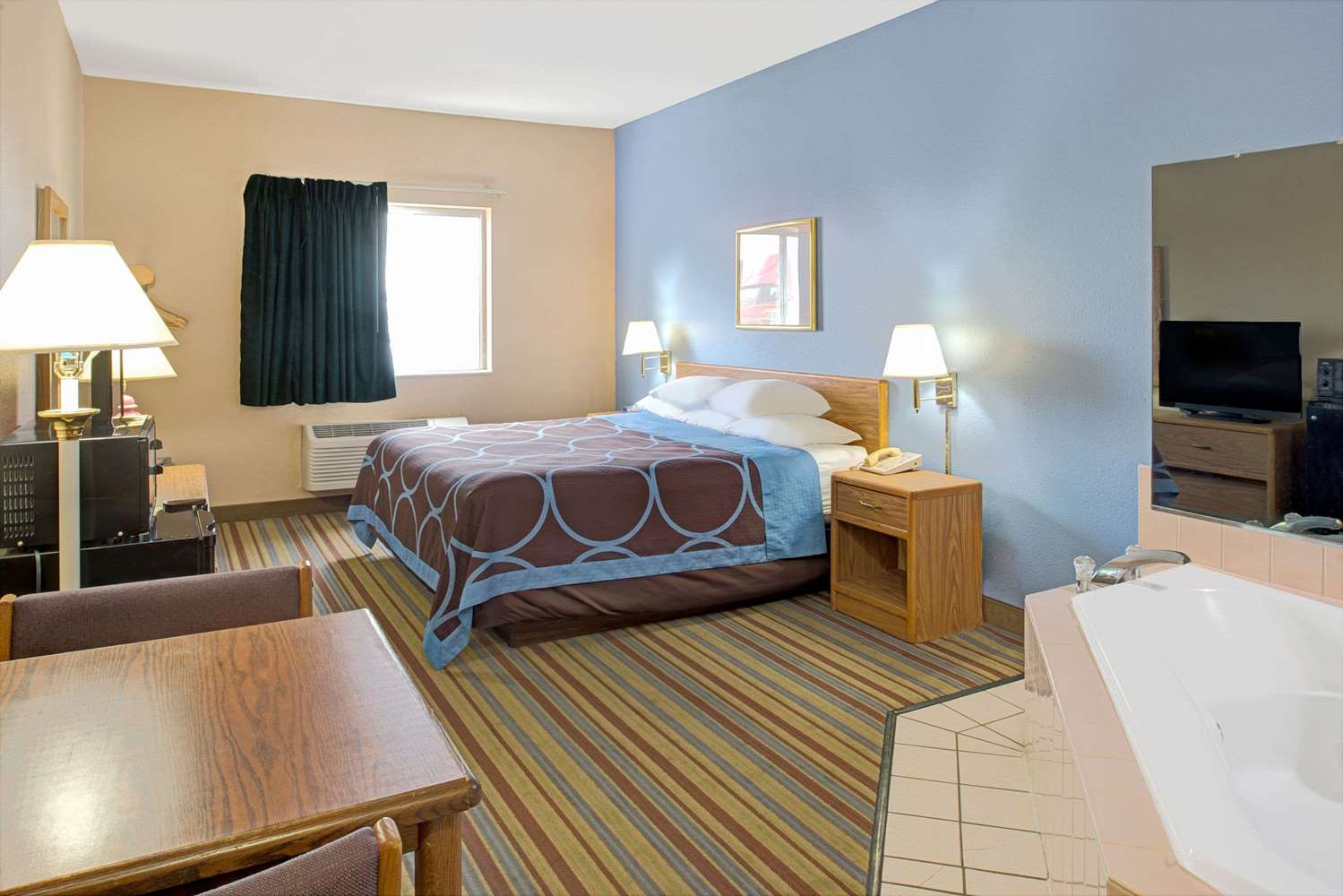 Super 8 Hotel Pontoon Beach Il See S Suite Super 8 Hotel Pontoon Beach