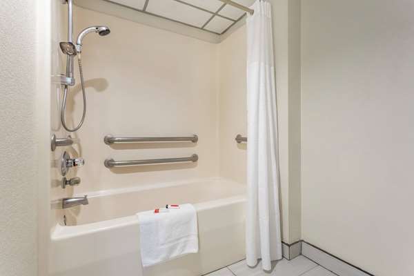  - Days Inn Golden East Rocky Mount