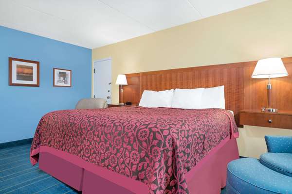  - Days Inn Alexandria