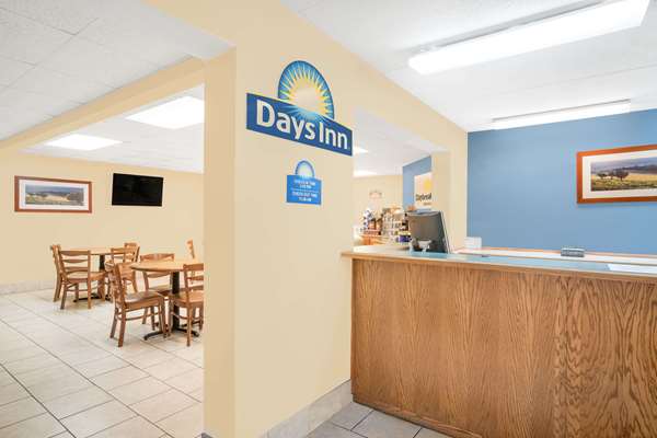  - Days Inn Alexandria