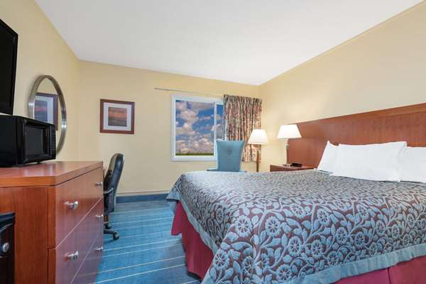  - Days Inn Alexandria