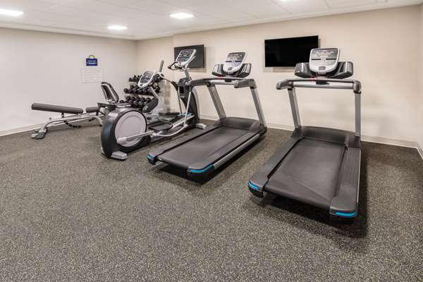 Fitness/ Exercise Room - Days Inn Airport Duluth