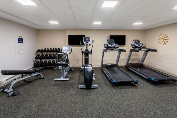 Fitness/ Exercise Room - Days Inn Airport Duluth