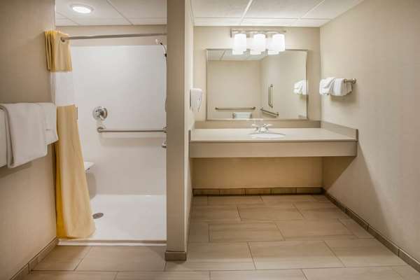  - Days Inn Airport Duluth