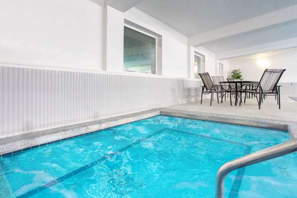 Pool - Days Inn Fond du Lac