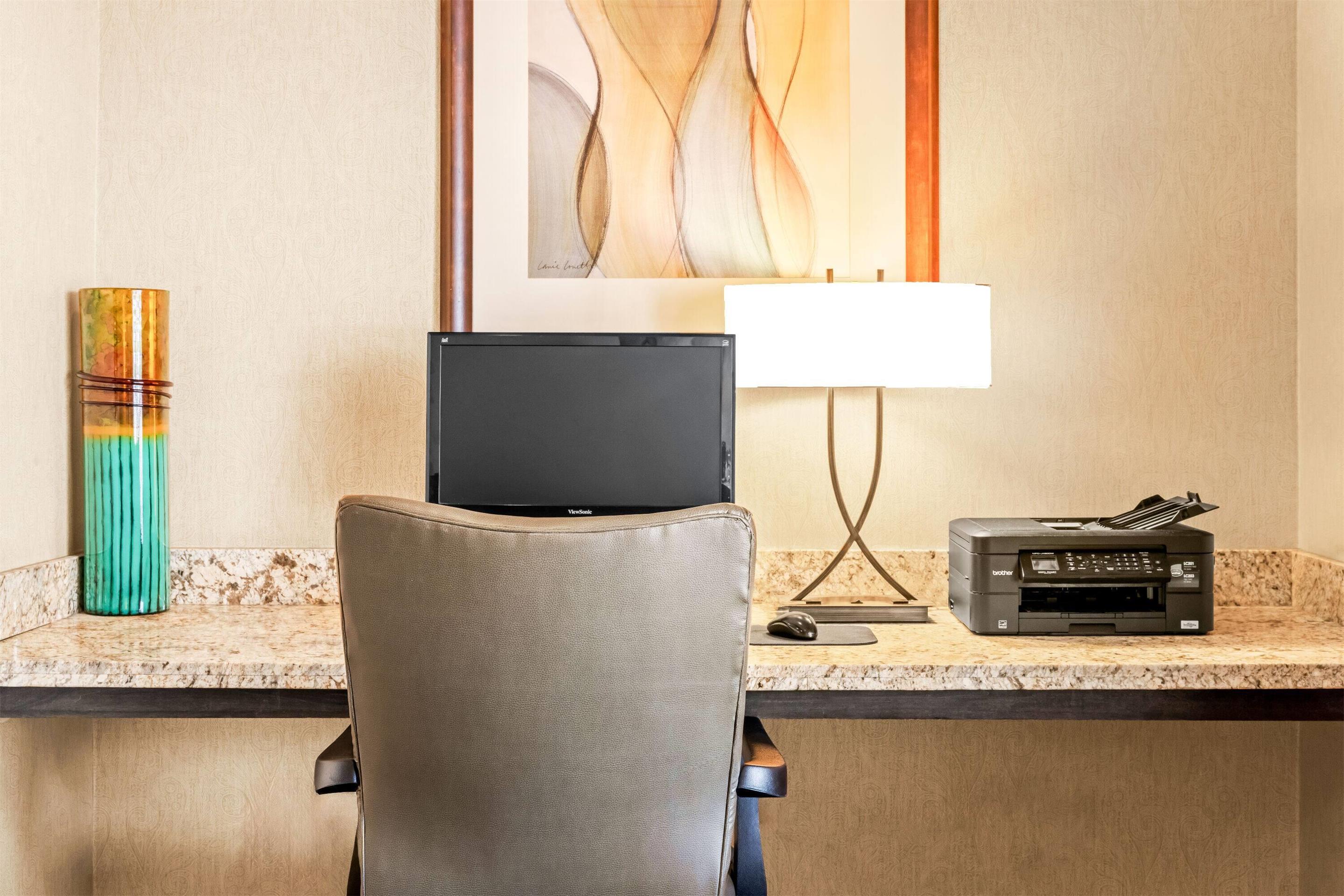 Business Center | Days Inn by Wyndham Helena