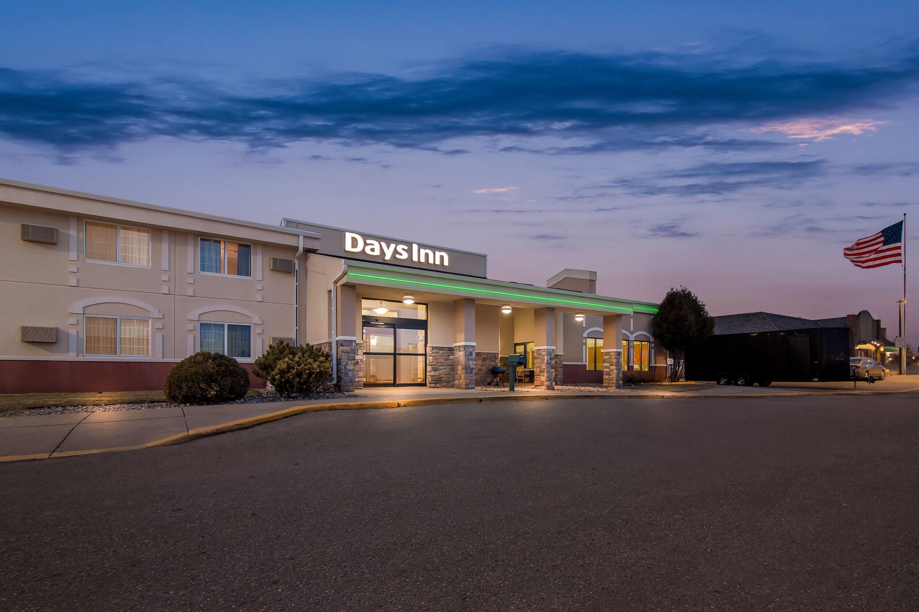 Exterior | Days Inn by Wyndham Minot