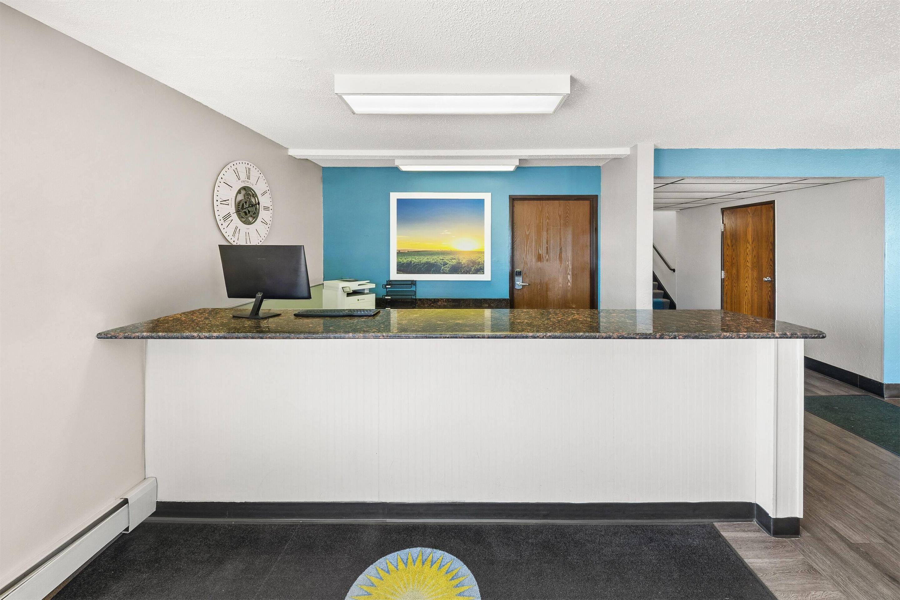 Reception | Days Inn by Wyndham Winona